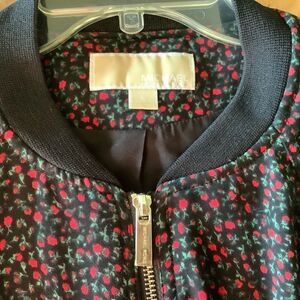 MICHAEL KORS BLACK ZIP SMALL ROSES TWO POCKET WOMAN BOMBER SIZE US L​